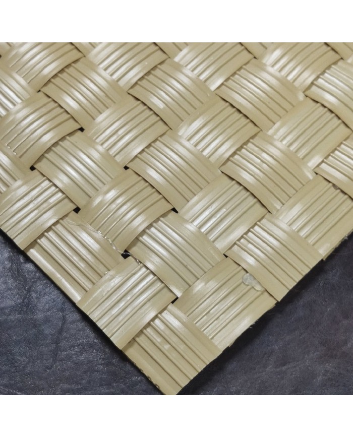 Kanallı Yassı Sentetik Plastik Krem Rattan - 100 Kg - Özel Renk ve Stok İçin İletişime Geçiniz.