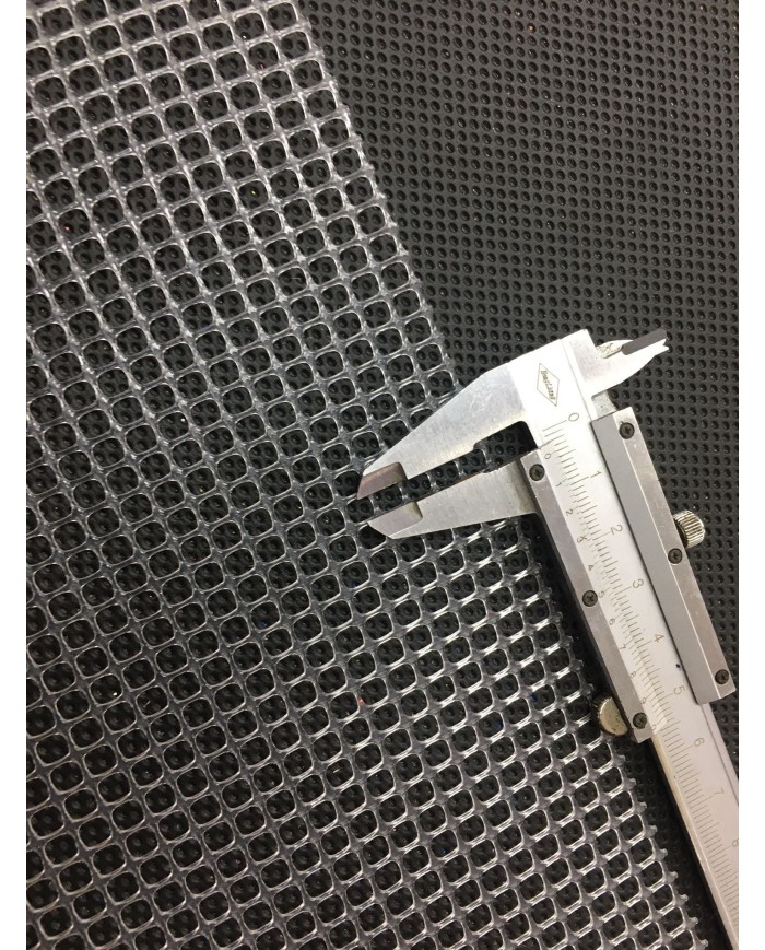 METRELİK PLASTİK KANVAS 10 METRE 50 CM ENİNDE