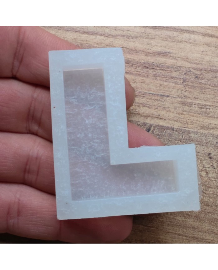 Tekli Harf Epoksi Reçine Kalıbı - M