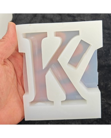 K Harfi Epoksi Beton Mum Kalıp