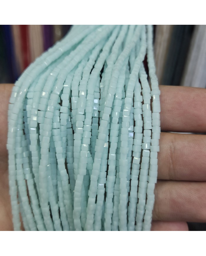 İpe Dizili Kristal Küp Çin Camı Boncuk - Su Yeşili - 3mm