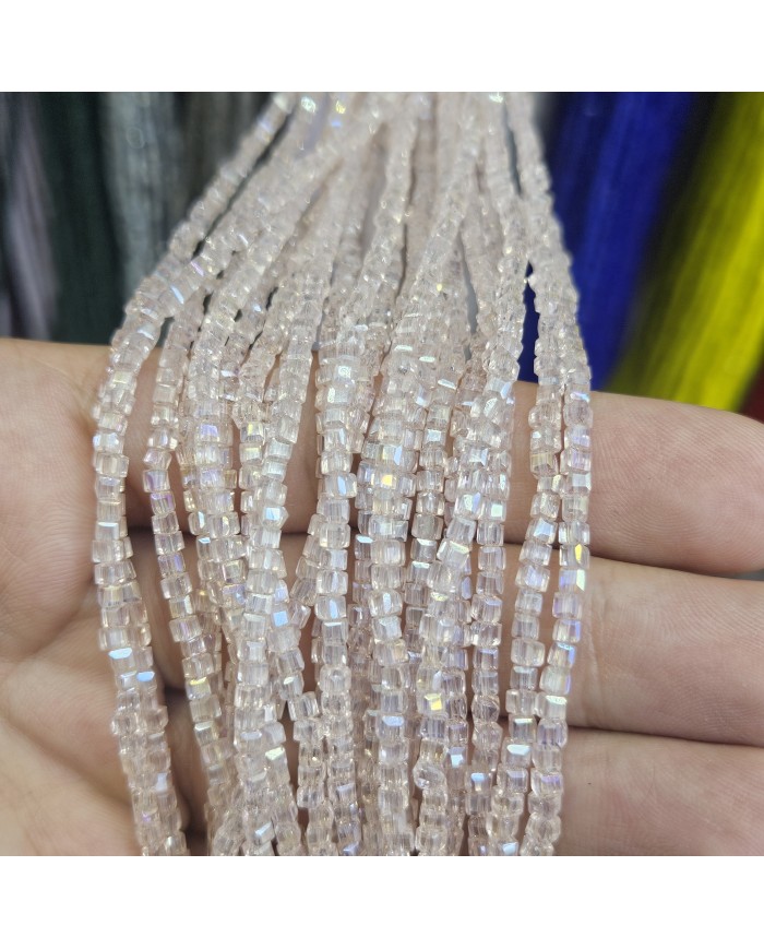 İpe Dizili Kristal Küp Çin Camı Boncuk - Janjanlı Şeffaf - 3mm