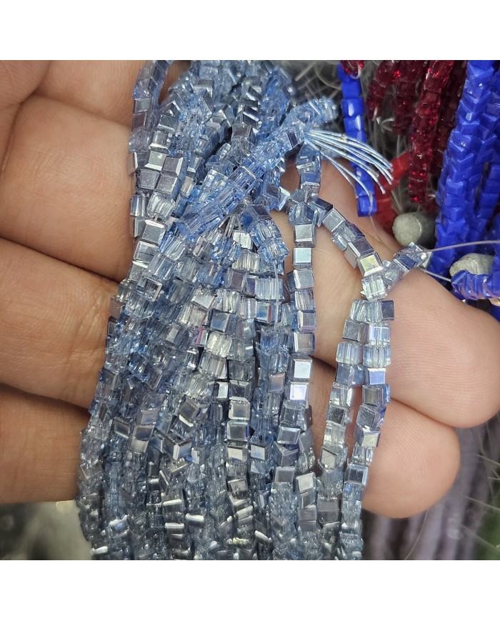 İpe Dizili Kristal Küp Çin Camı Boncuk - Buz Mavi - 3mm