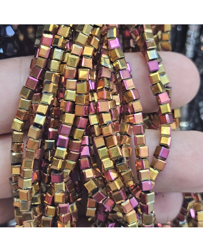 İpe Dizili Kristal Küp Çin Camı Boncuk - Janjanlı Gold - 3mm