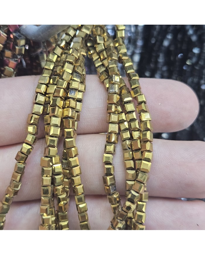 İpe Dizili Kristal Küp Çin Camı Boncuk - Gold - 3mm
