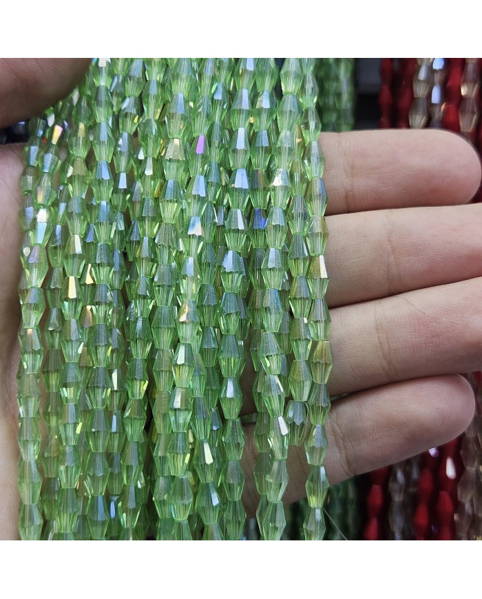 İpe Dizili Arpa Kristal Boncuk - Janjanlı Açık Yeşil - 4x8mm