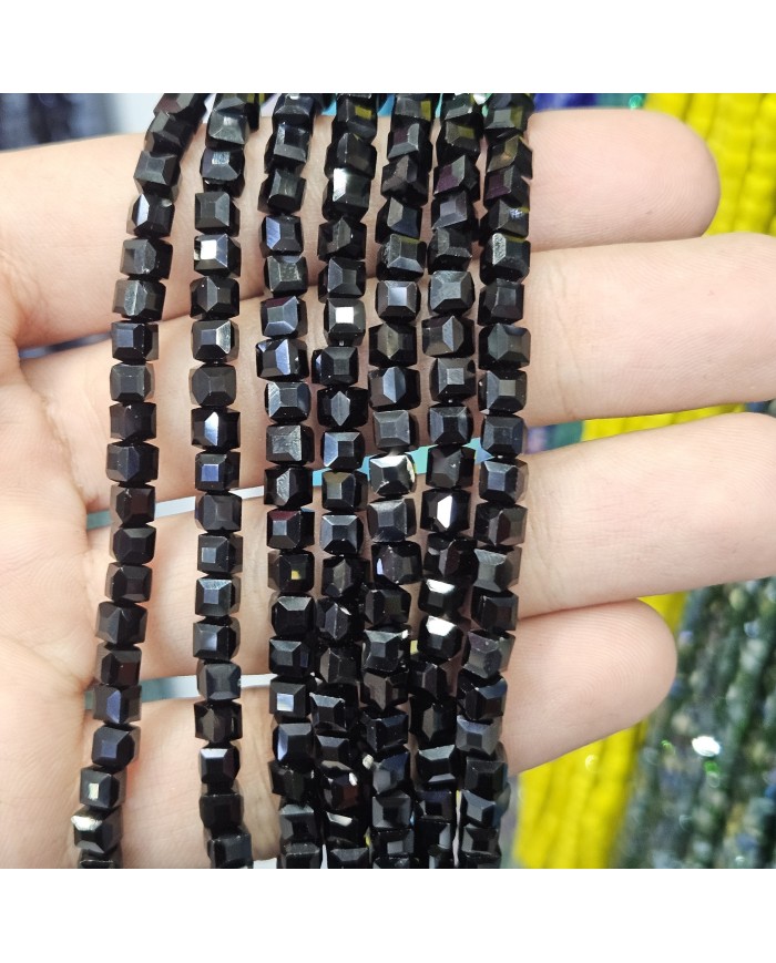 4mm İpe Dizili Küp Kristal Boncuk Mat Siyah - 1 Dizi