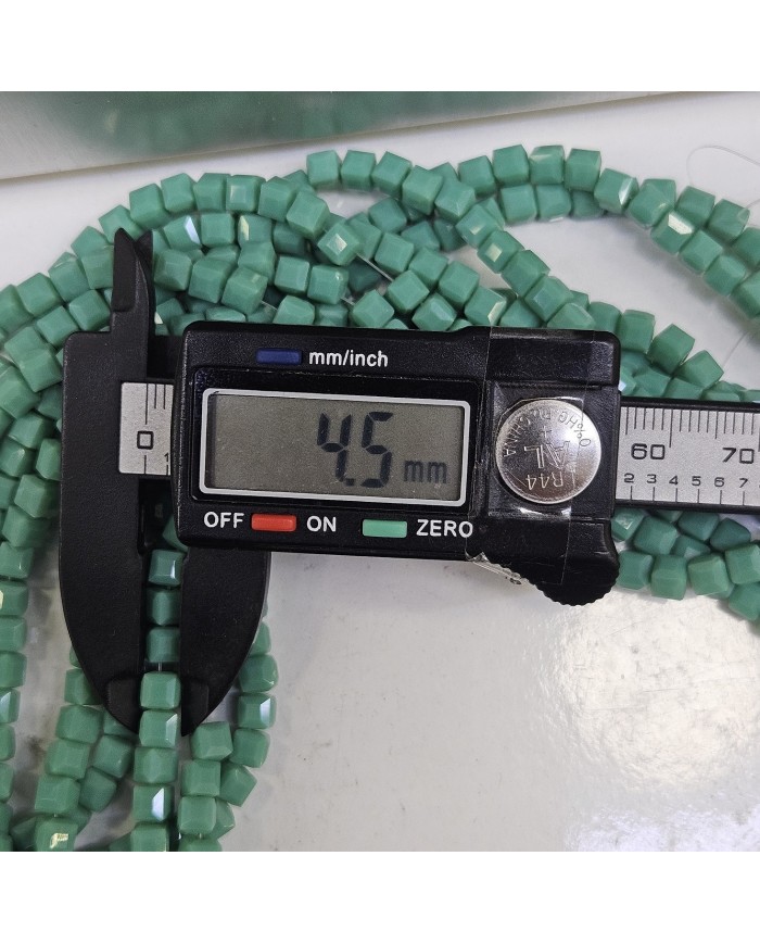 4mm İpe Dizili Küp Kristal Boncuk  Mat Buz Mavi - 1 Dizi