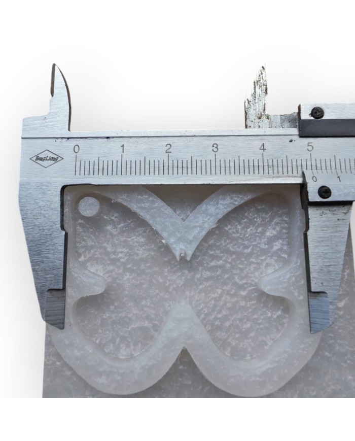Delikli Kelebek Beton ve Epoksi Silikon Kalıbı