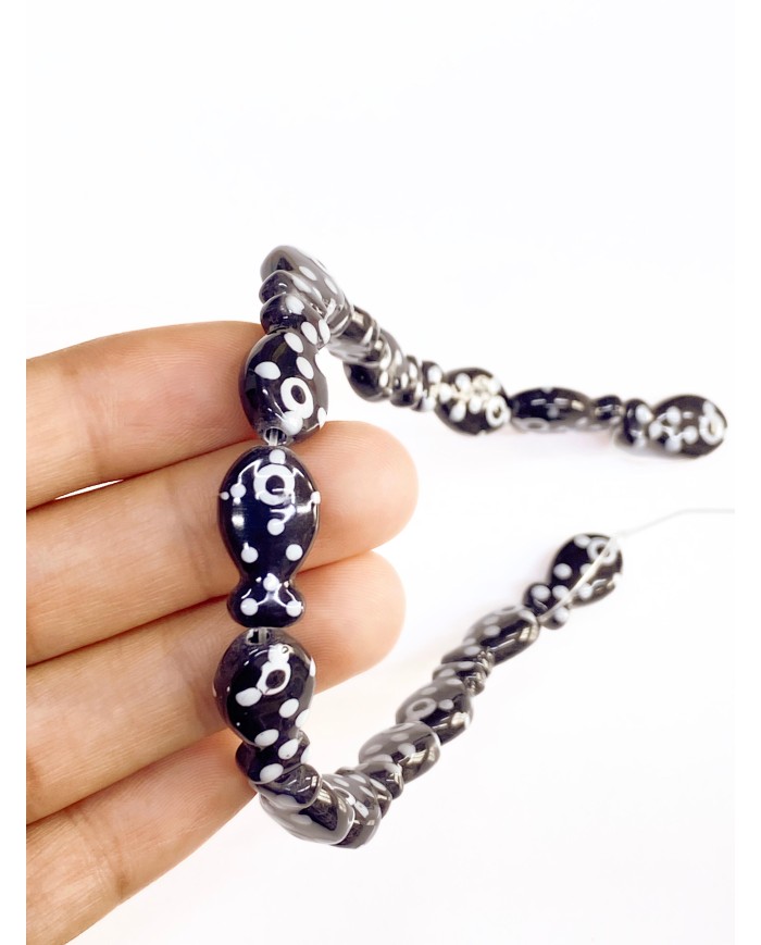 İpe Dizili Seramik Boncuk Siyah Benekli Balık 18m