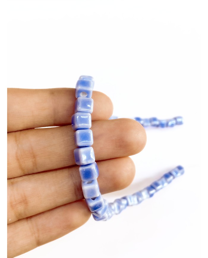 İpe Dizili Seramik Boncuk Mavi Küp 5mm