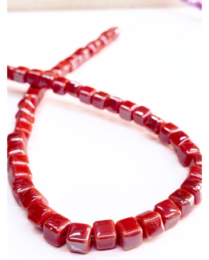 İpe Dizili Seramik Boncuk Kırmızı Küp 5mm - 1 Dizi