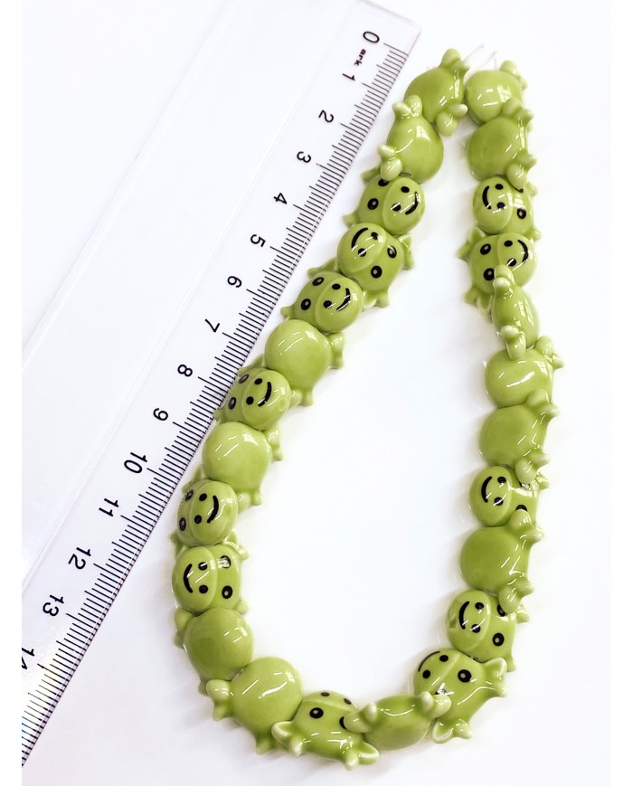 İpe Dizili Seramik Boncuk Yeşil İnek 19mm
