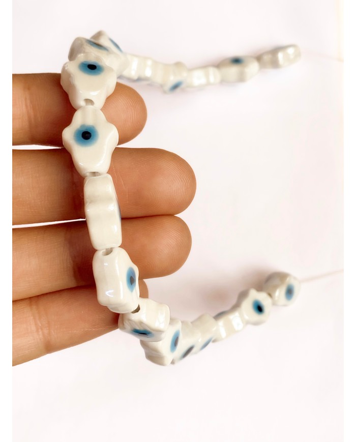 İpe Dizili Seramik Boncuk Beyaz Hamsa El 15mm