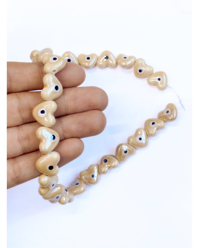 İpe Dizili Seramik Boncuk Krem Nazar Boncuklu Kalp 13mm