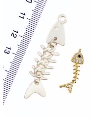 Kılçıklı Taşlı Balık Kolye Bileklik Ucu Charm Altın 1 Adet