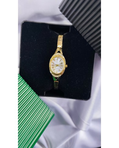 Model Oval Tasarım Çelik Kasa Kol Saati - Metal Kordon