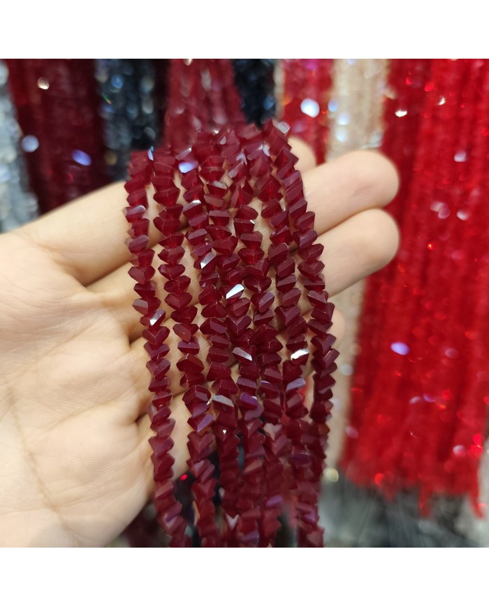 6mm İpe Dizili Üçgen Kristal Boncuk Mat Kırmızı - 1 Dizi