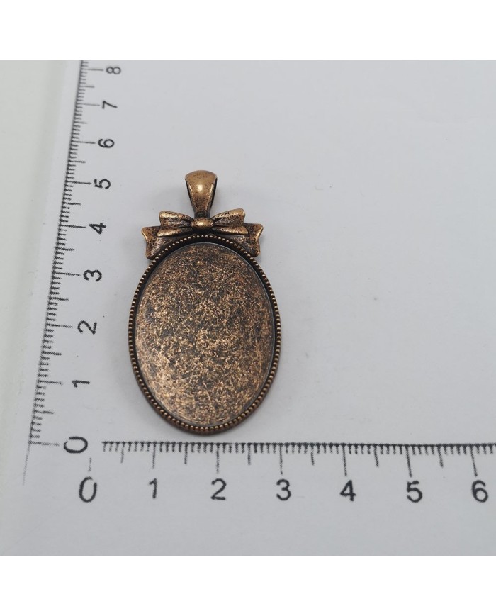 Metal Kolye Ucu - Fiyonk Çerçeve