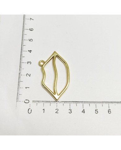 Metal Kolye Ucu- Dudak Figürü Model